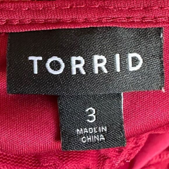 Torrid Lace Red Cold Shoulder Baby Doll Top - Picture 10 of 11